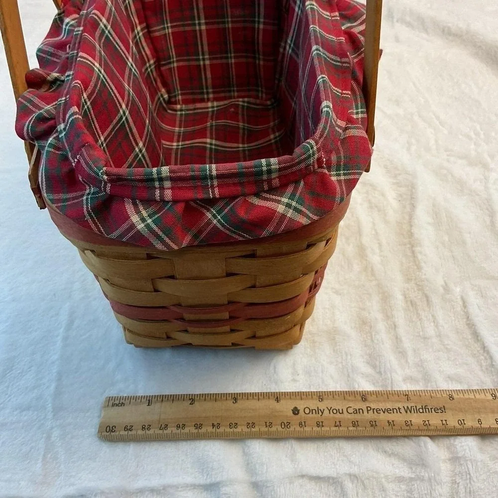 1992 Longaberger Season's Greetings Basket Christmas Plaid Liner Holiday Decor
